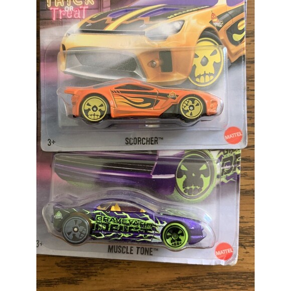 4 NIB Halloween Hot Wheels Cars Super Stinger, Dieselboy, Scorcher, Muscle Tone - Picture 3 of 6